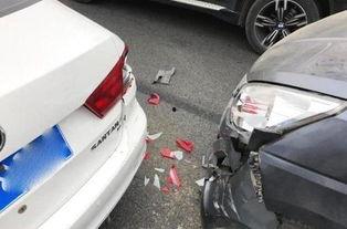 国产车追尾事故视频